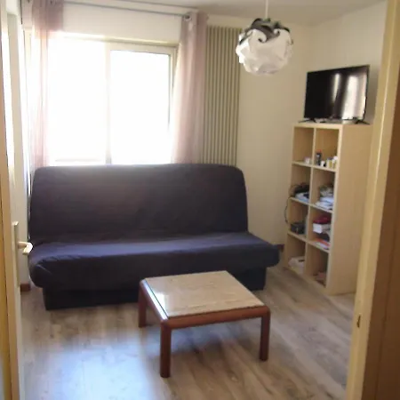 Apartment Grand Piscine Jardins Du Luxembourg 2eme Etage Hyeres